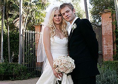 avril_lavigne_weds_deryck_whibley_1.jpg avril_lavigne_weds_deryck_whibley_1.jpg